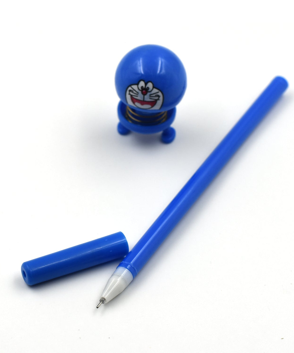 Bright and cheerful emoji pen and pencil set for children’s use