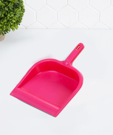 Lightweight plastic dustpan with handle, suitable for all surfaces.
