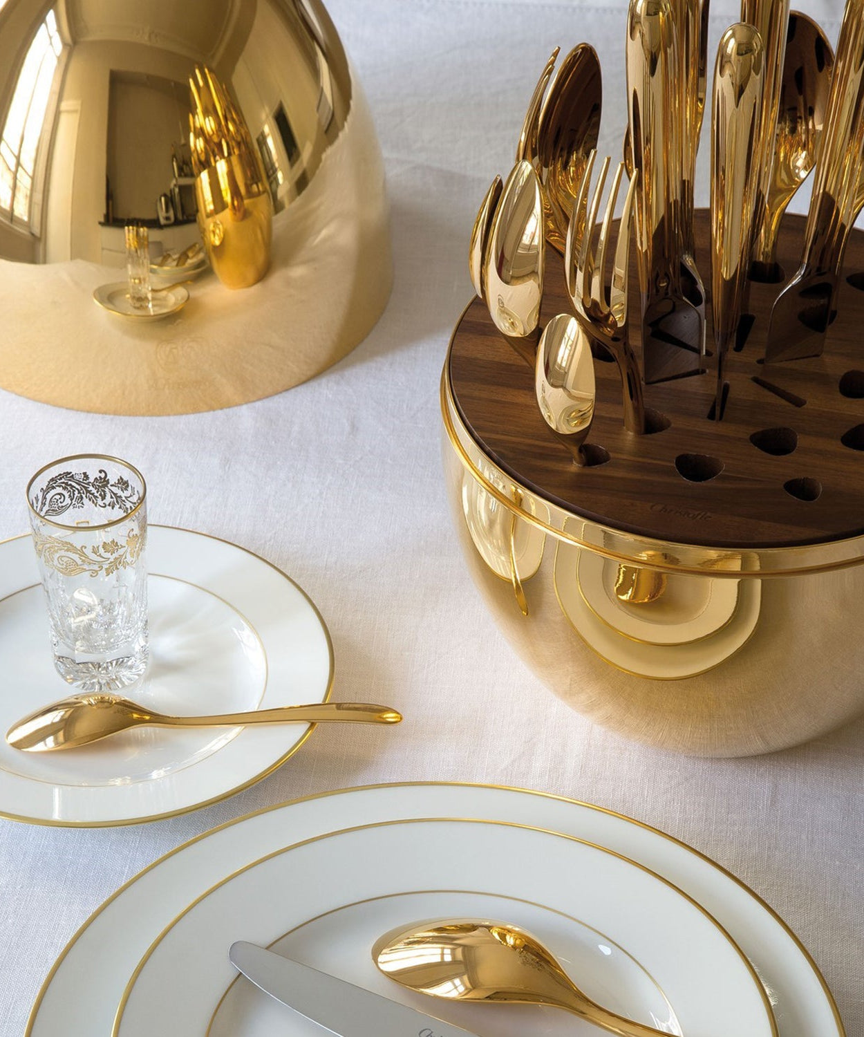 Premium Cutlery Set 24 Pcs with Oval Shaped Stand | Beautiful Stylish Oval Designed Cutlery Sets, Egg-Shaped Luxury Spoon Holder Set  (Golden / 24 pcs set)