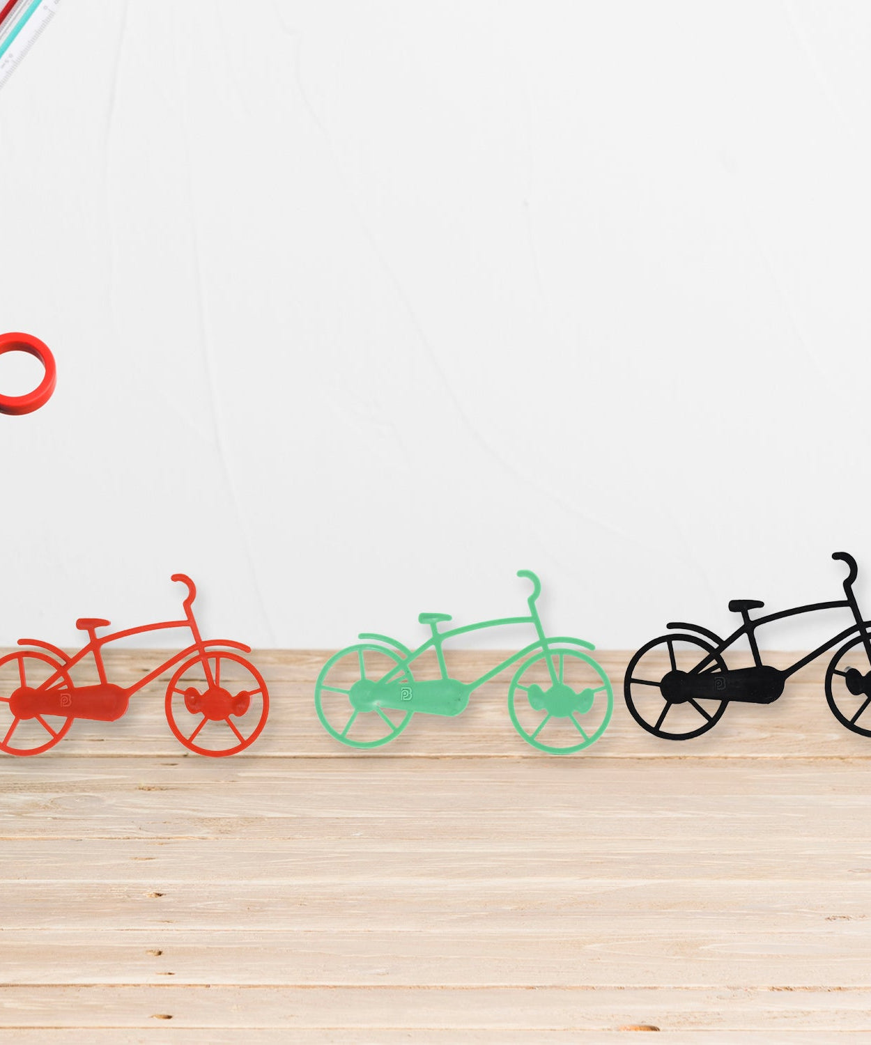 Key holder shaped like a bicycle