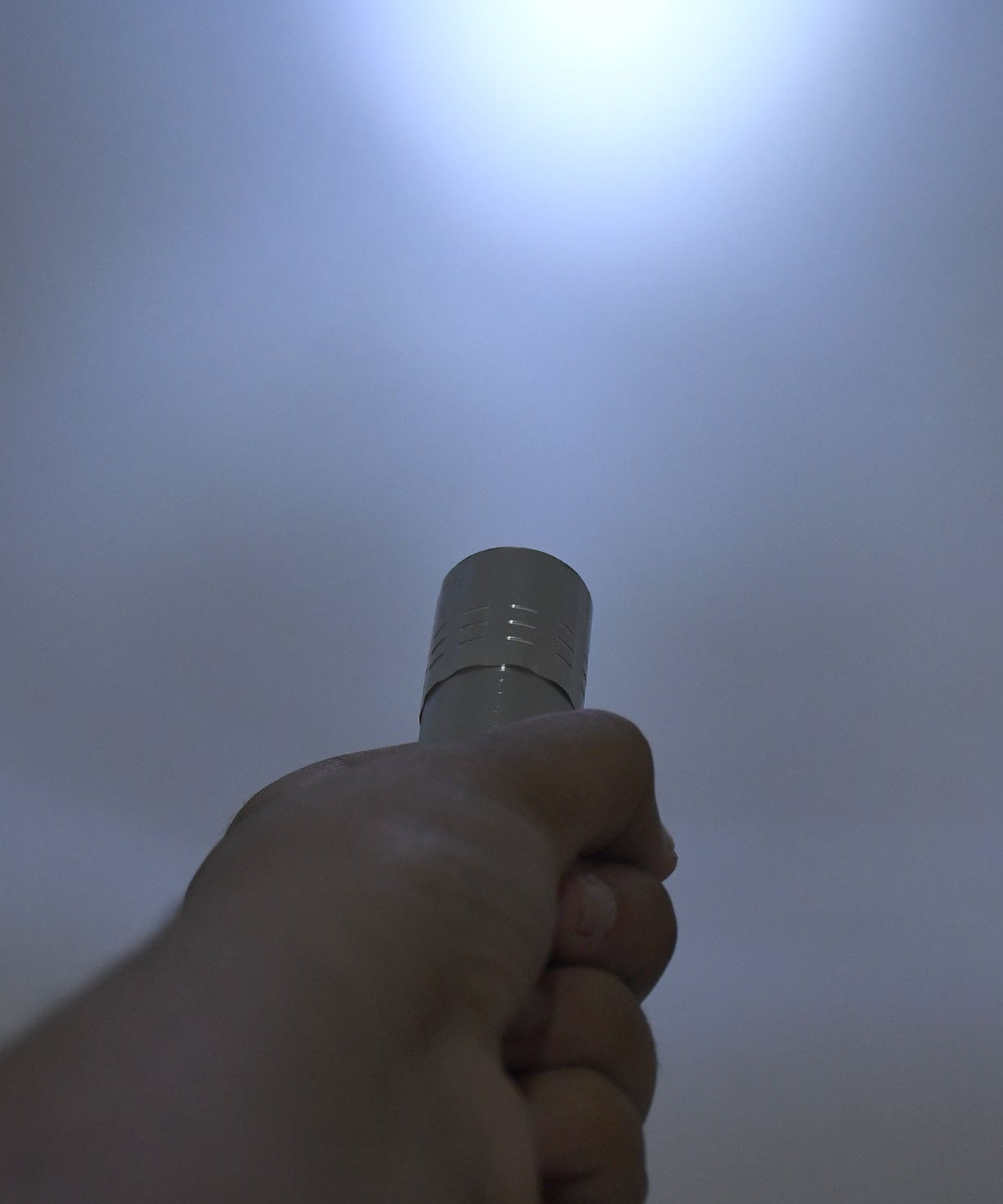 Portable Mini Torch / Flashlight LED Powerful High Lumens Pen Light Easy To Carry, Portable Pocket Compact Torch for Emergency 3 Battery operated (Battery not included / 1 pc)