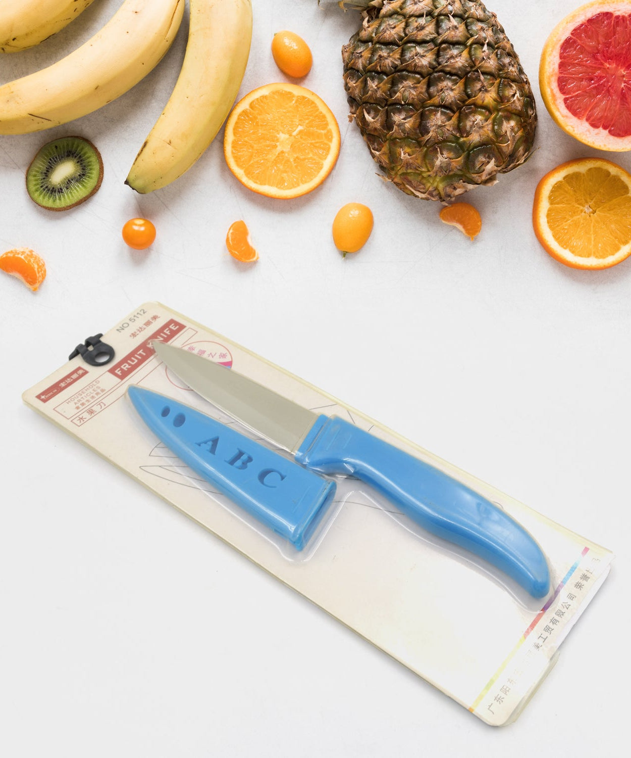 Stainless steel kitchen knife with non-slip handle, single piece