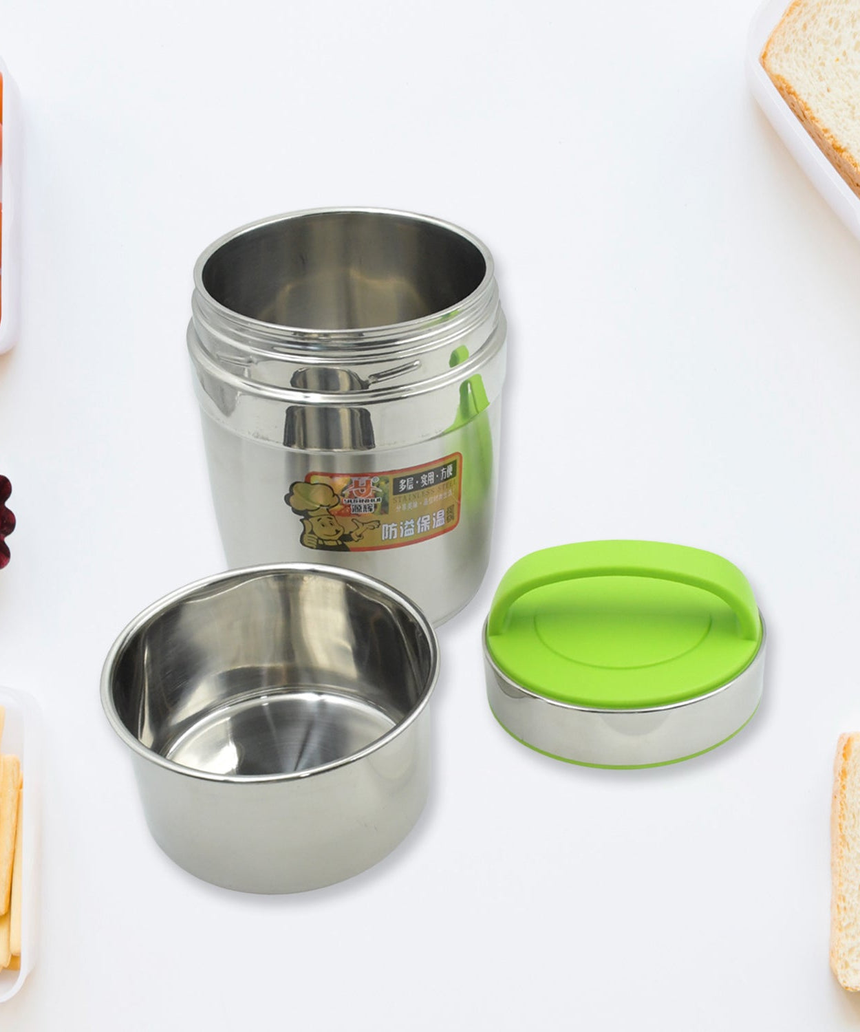 Thermos flask with detailed view of insulation and lid