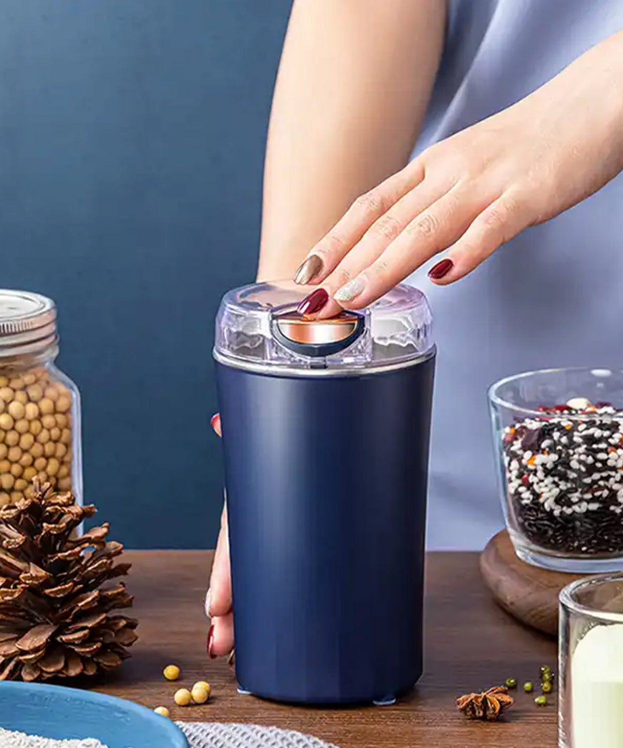 Portable 4-Blade Mini Grinder & Blender for Home & Office