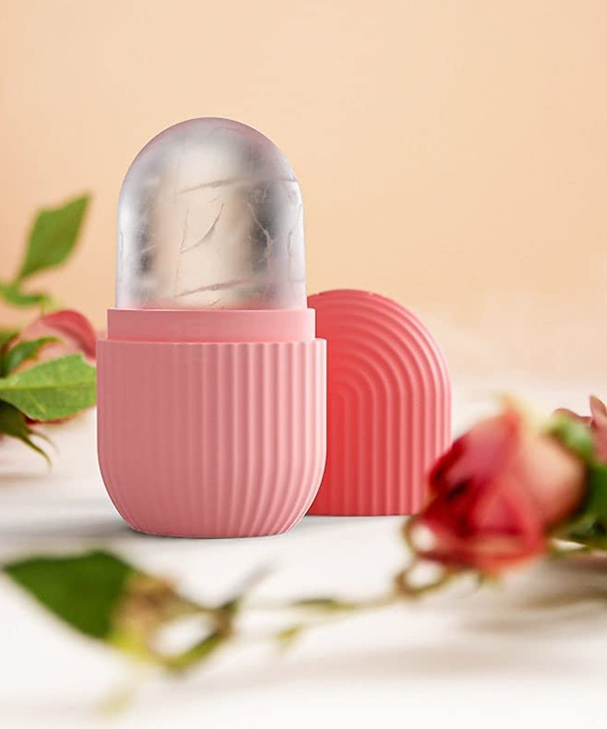 Reusable facial roller for cooling