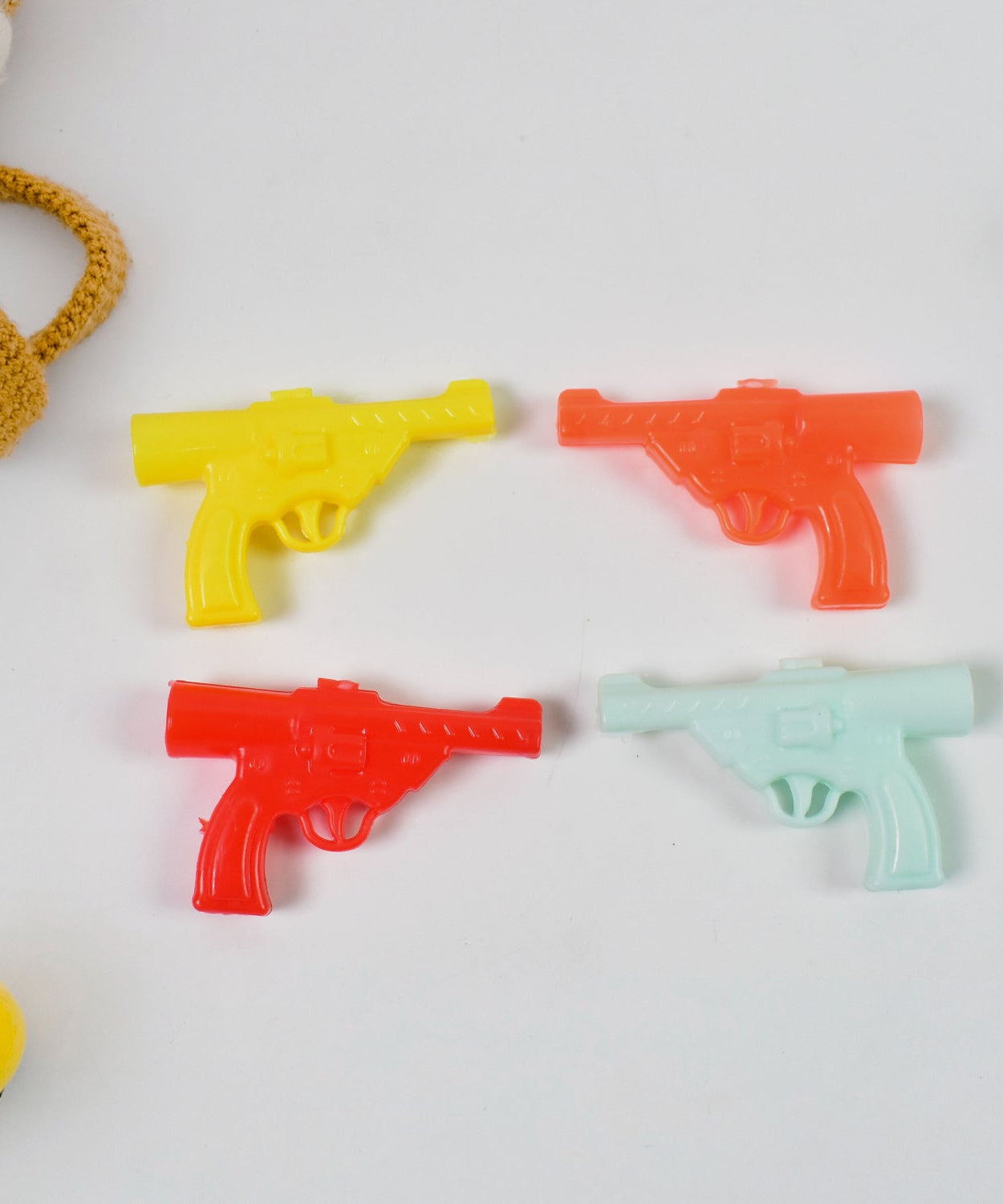 Gun Shape Pencil Top For Kids Office, Small Gun Toy (1 Pc / Mix Colour & Design)