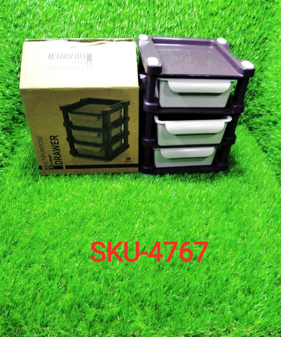 Compact 3 layer drawer set ideal for organizing and storing various makeup products