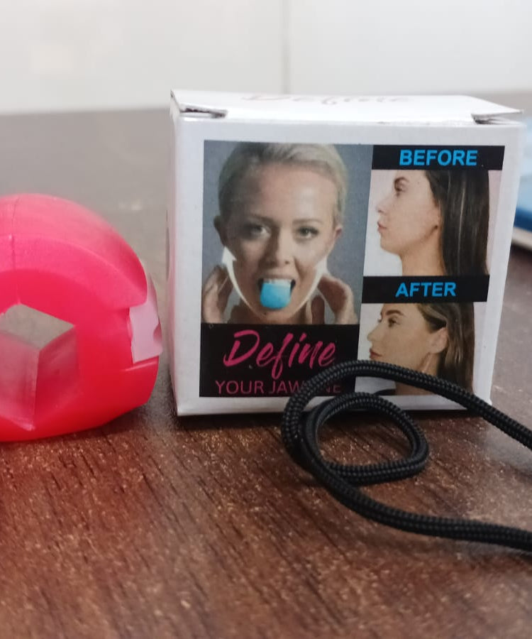 Cn Red Mouth Exerciser Used To Gain Sharp And Chiselled Mouth Easily And Fast.