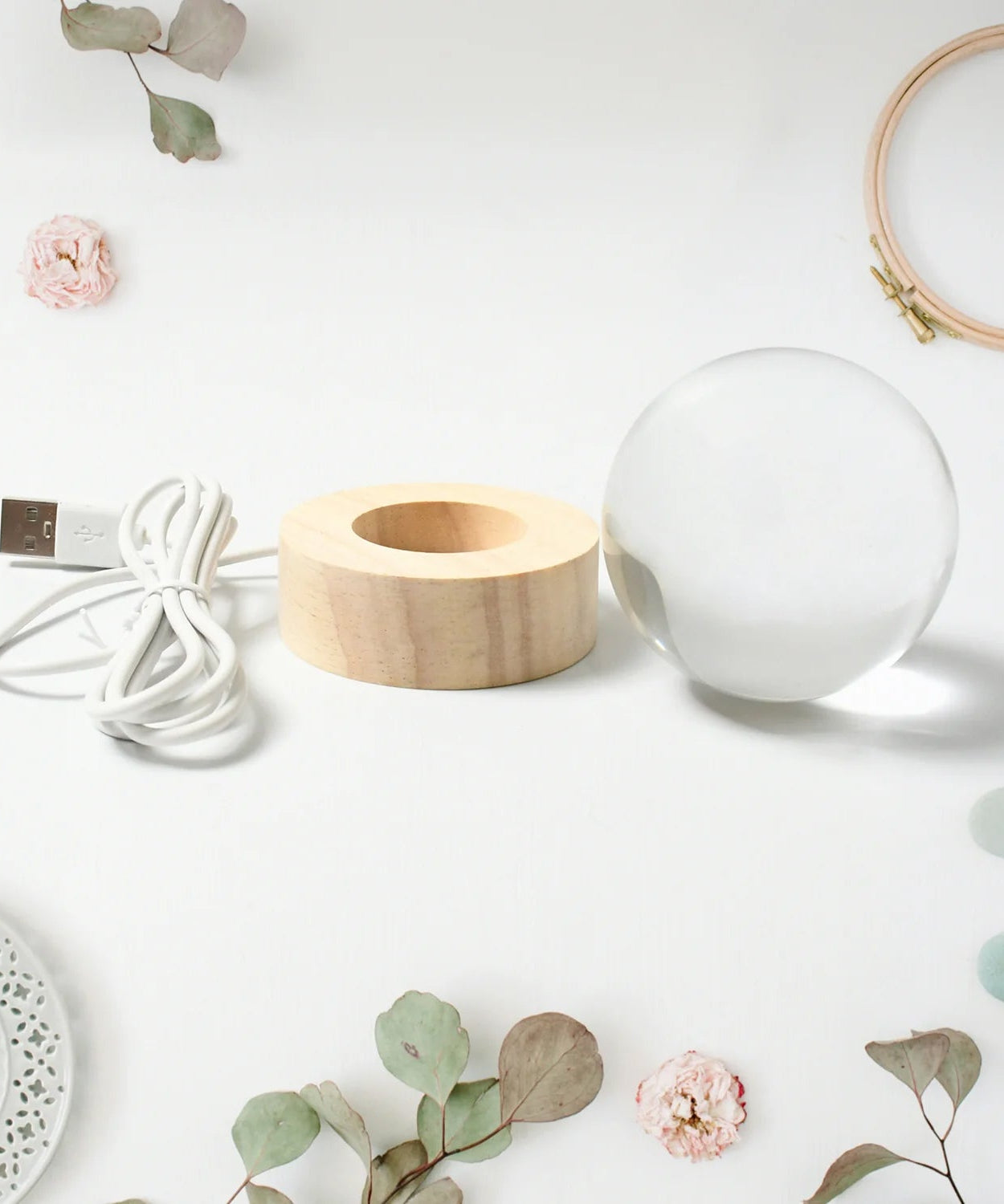 3D Crystal Ball lamps for Bedroom 3D Lamps for Home Decoration 3D Crystal Ball Night Light Gifts for Women Gifts for Men Room Decor Items for Bedroom for Friend and Family (1 Pc)