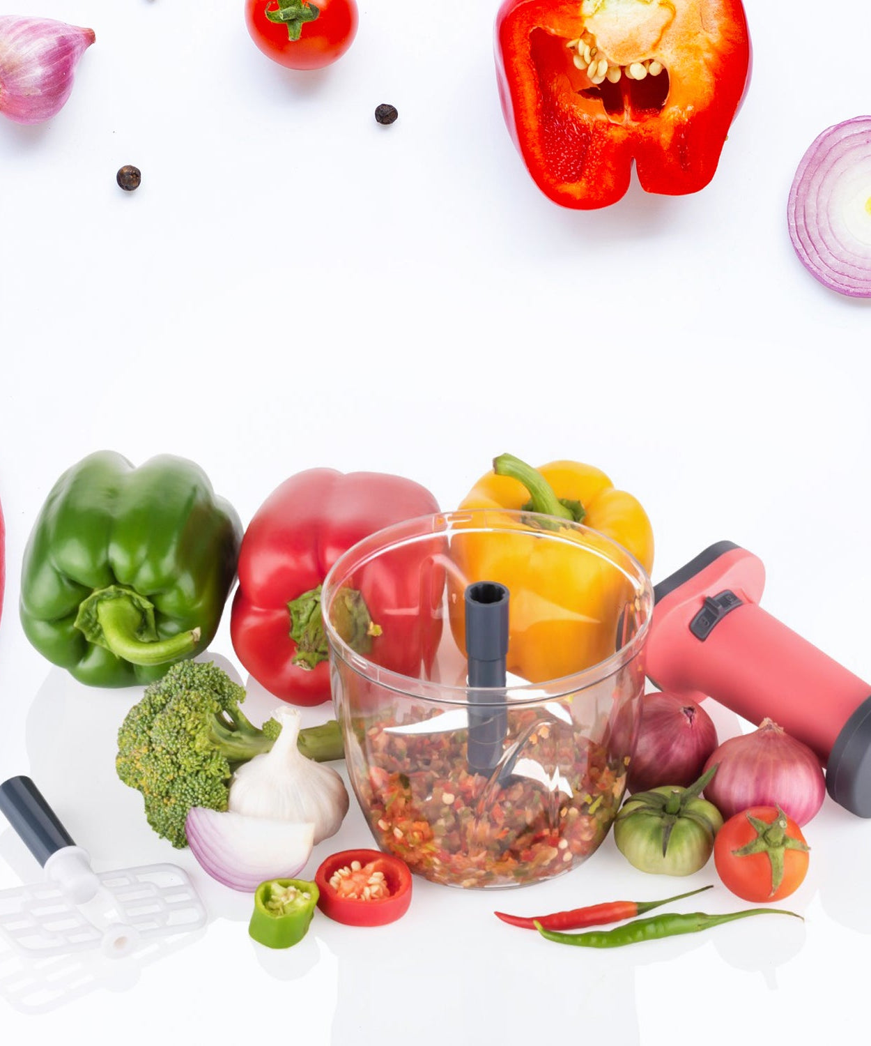 Chopper and blender, 1100 ml, 6 sharp blades, for quick vegetable and fruit cutting.