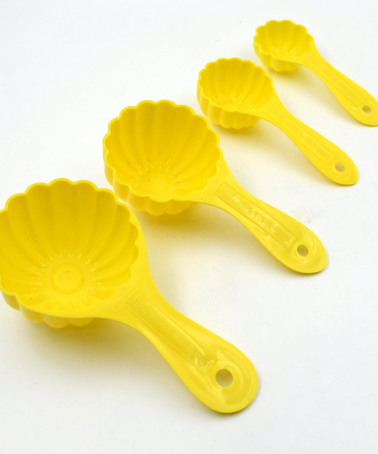 Plastic Kitchen Tool Mould / Ladoo Mould Spoon Ladoo Making Spoon Set for Kitchen Multipurpose, Plastic Ladoo Mold For Making Different Variety of Ladoo (4 Pcs Set)