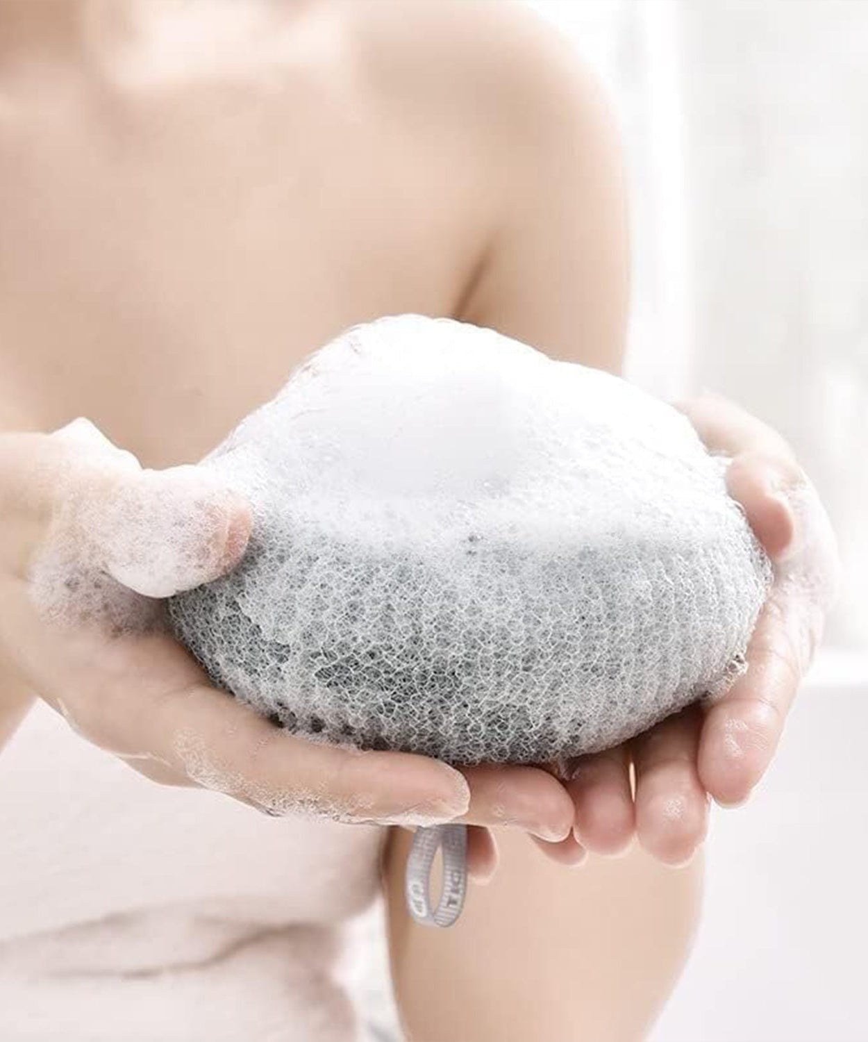 Flower Bath Sponge - Super Soft Body Exfoliator with Suction Cup for Shower & Massage