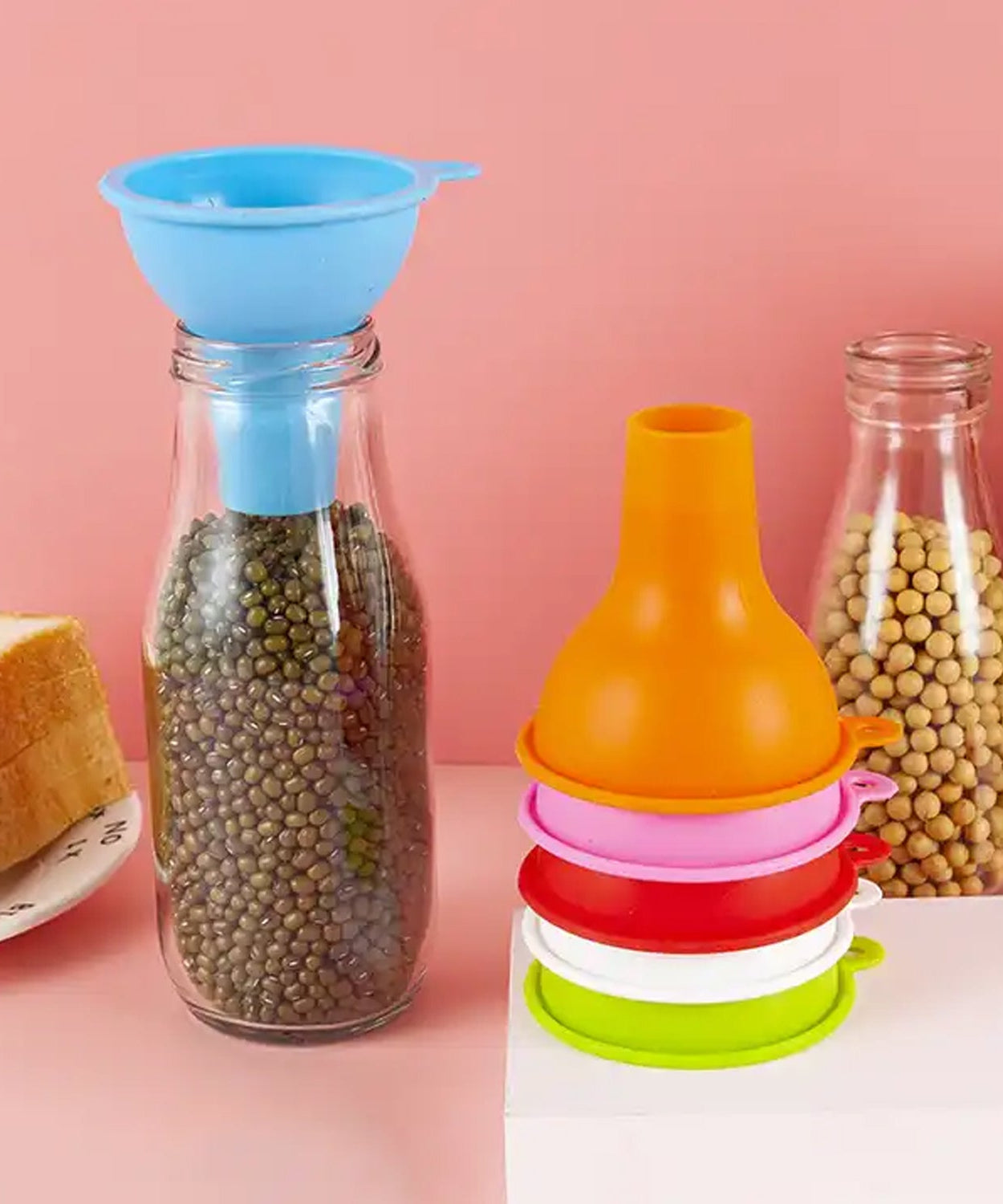 Flexible funnel ideal for transferring grains and liquids