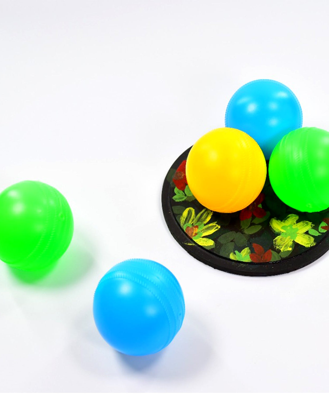 Multicolour balls for kids' play pits, safe and soft.