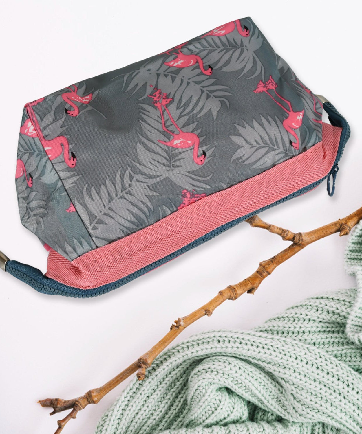 Makeup Bag / Pouch / Travel Cosmetic Bags / Brush Pouch Toiletry Kit Fashion Women Jewelry Organizer with Zipper Portable Purse Pouch (1 pc / 25×13 Cm)