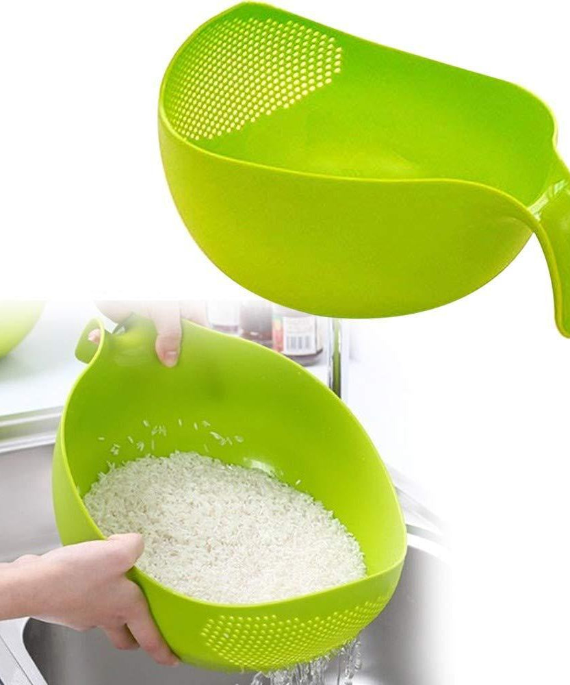 Thick plastic strainers and bowls with handles, set of 3