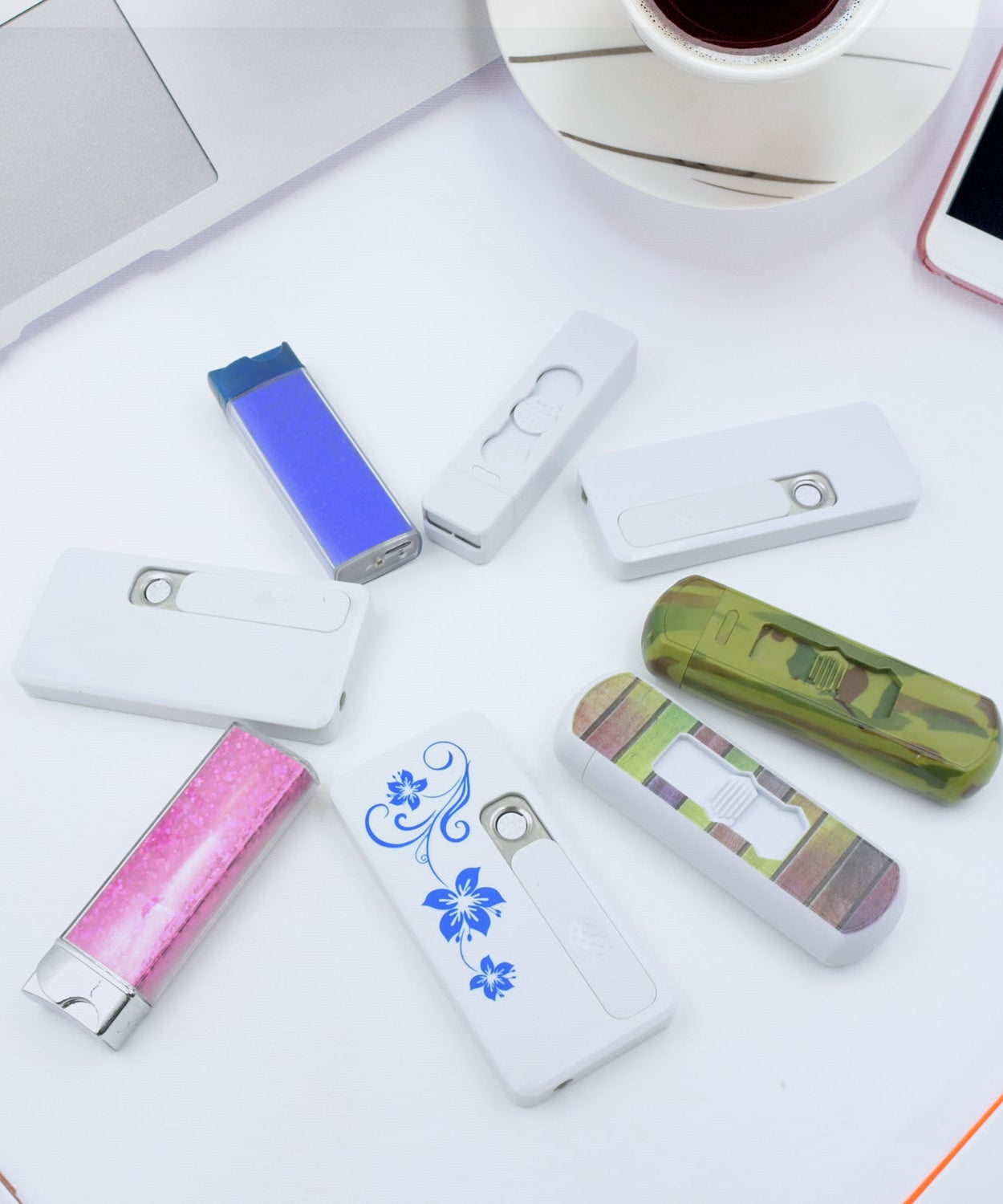 Stylish Electric USB Lighter for Men & Women (Rechargeable, Windproof)