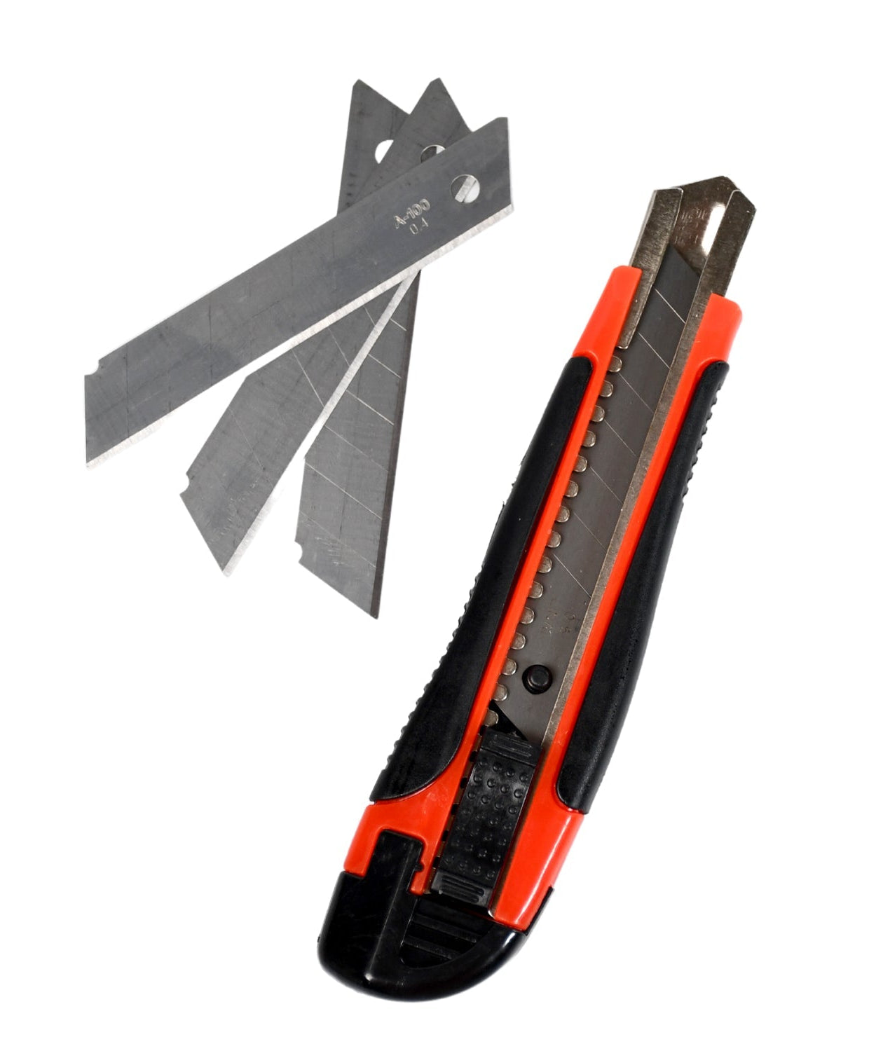 Cutter knife with rubber grip