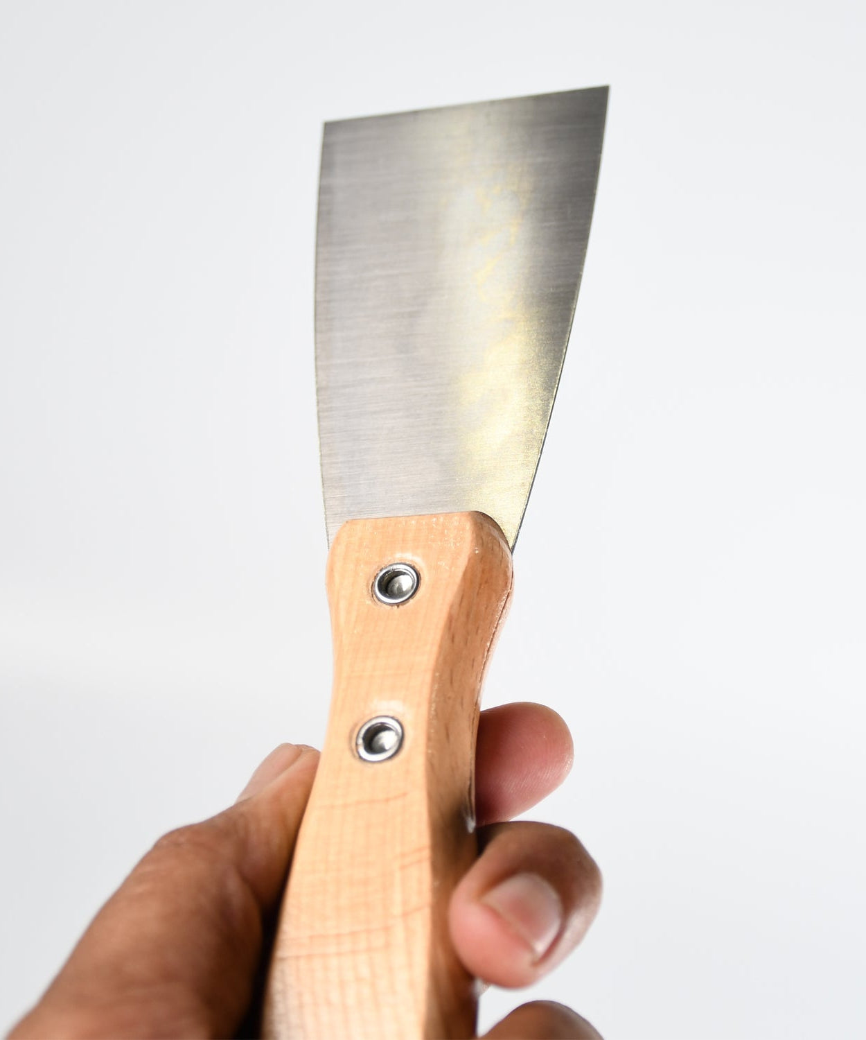 Durable putty knives