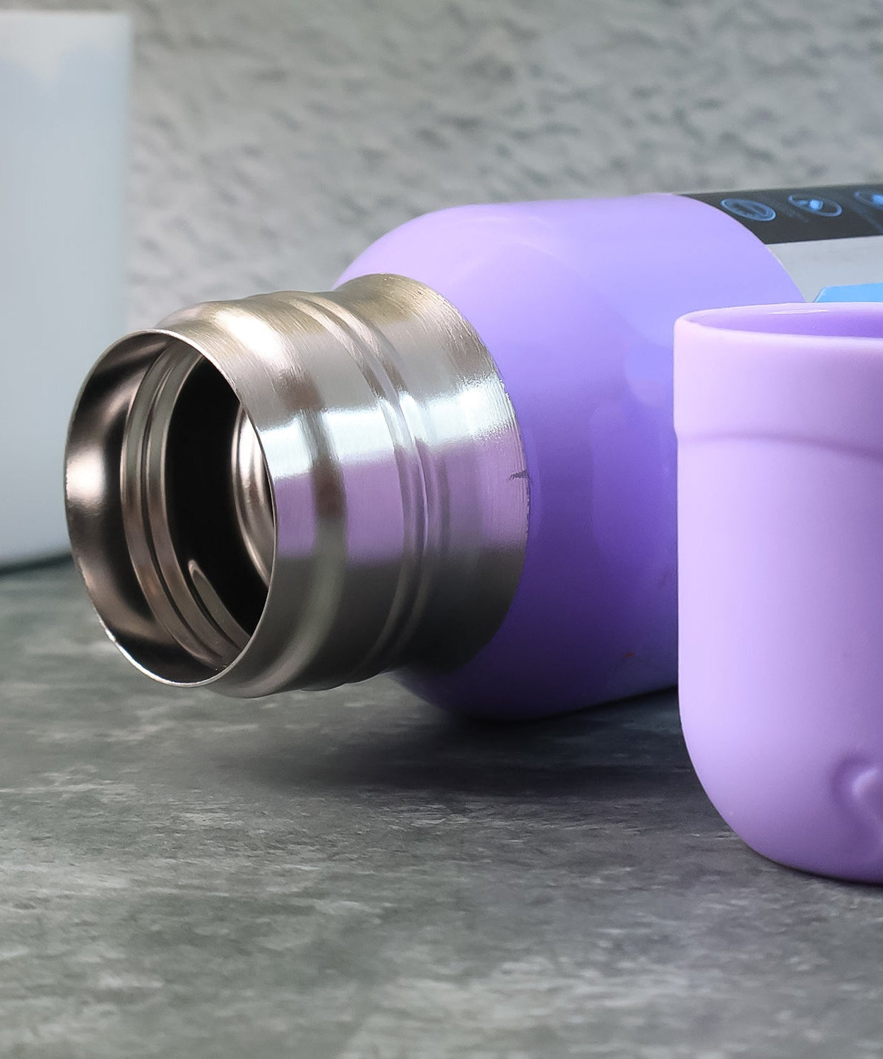 Purple Vacuum Flask Set – Stainless Steel Thermos with 3 Cups, Approx 500ml