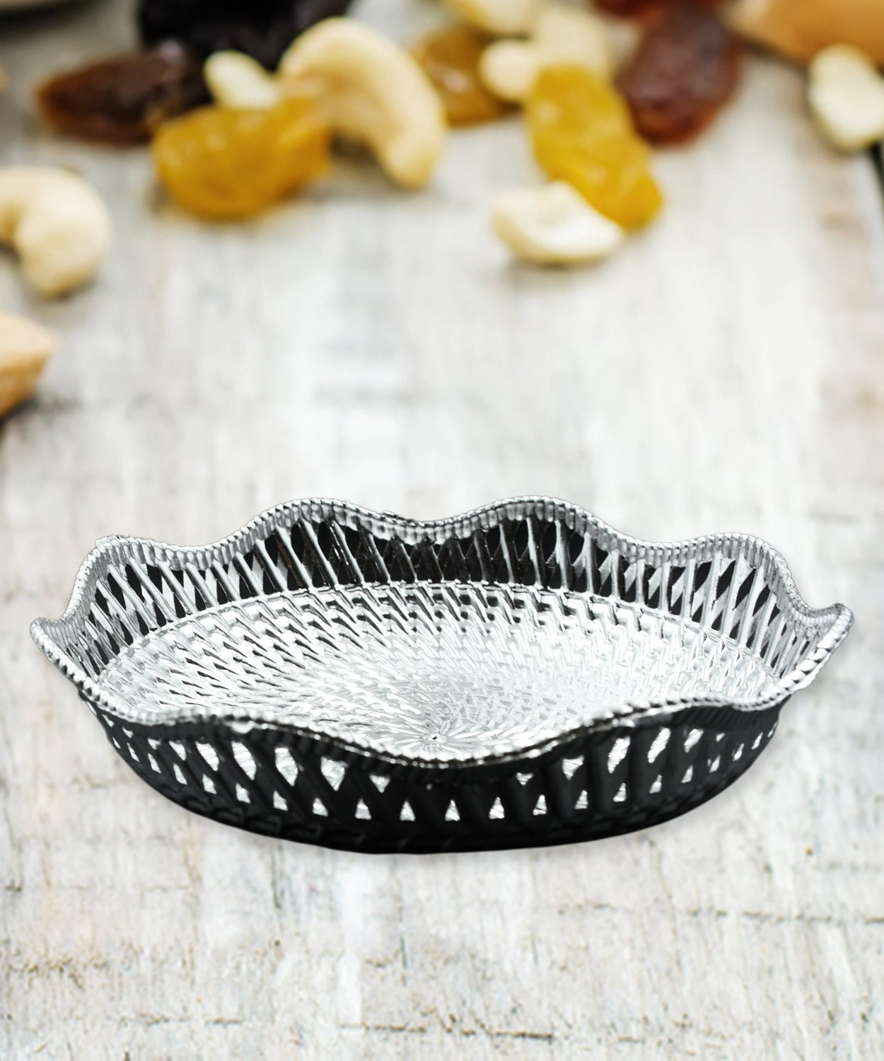 Multipurpose round serving platter