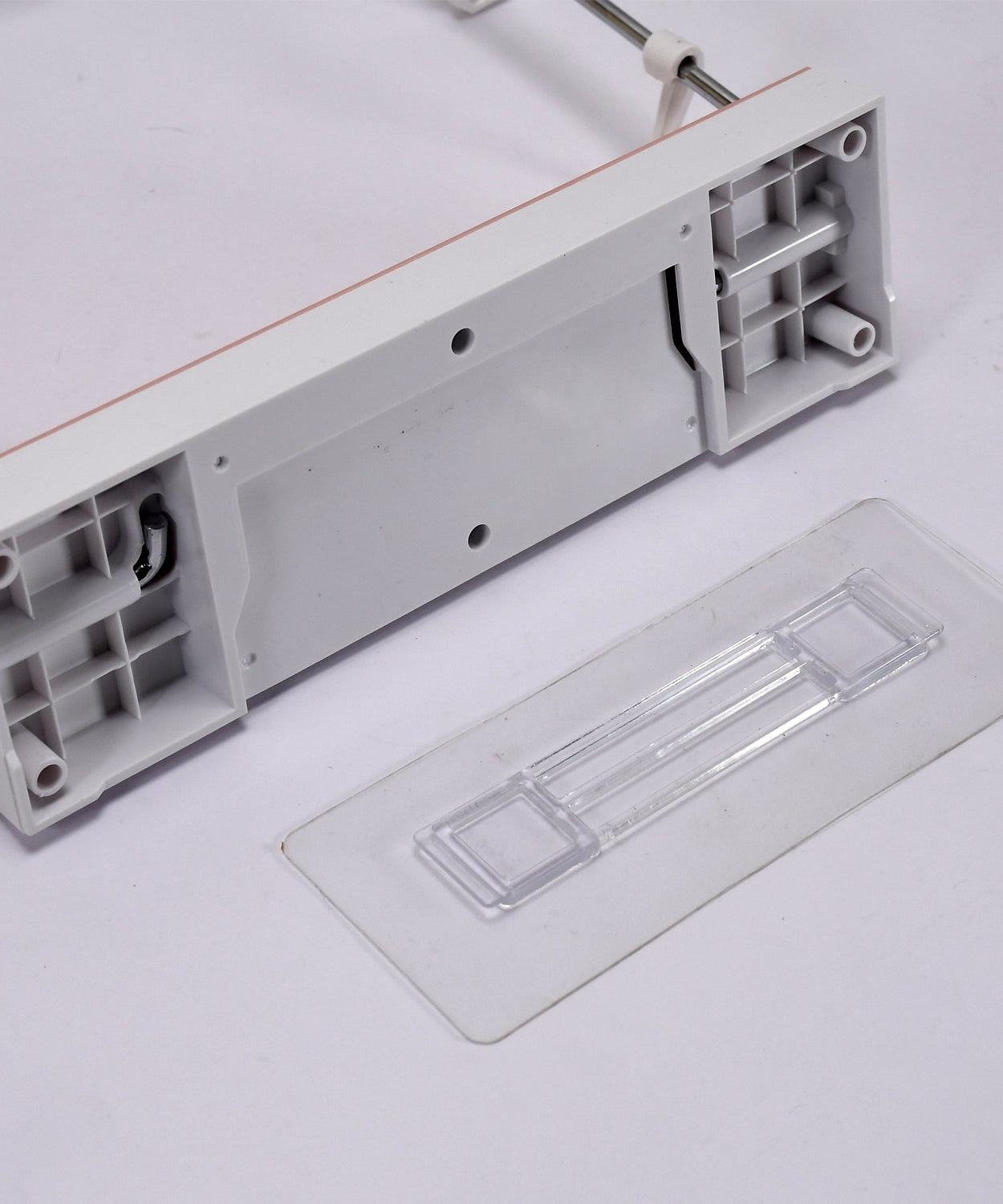 Side view of foldable wash basin rack