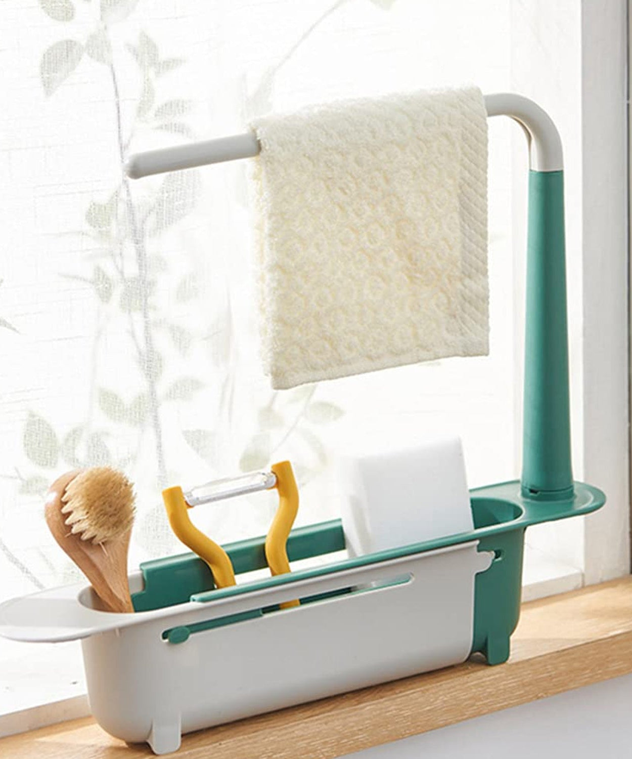 Expandable basket for drying kitchen utensils