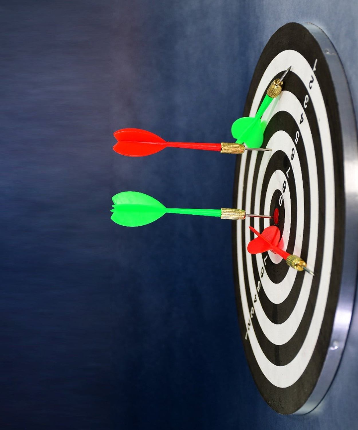 Dart board with hanging kit