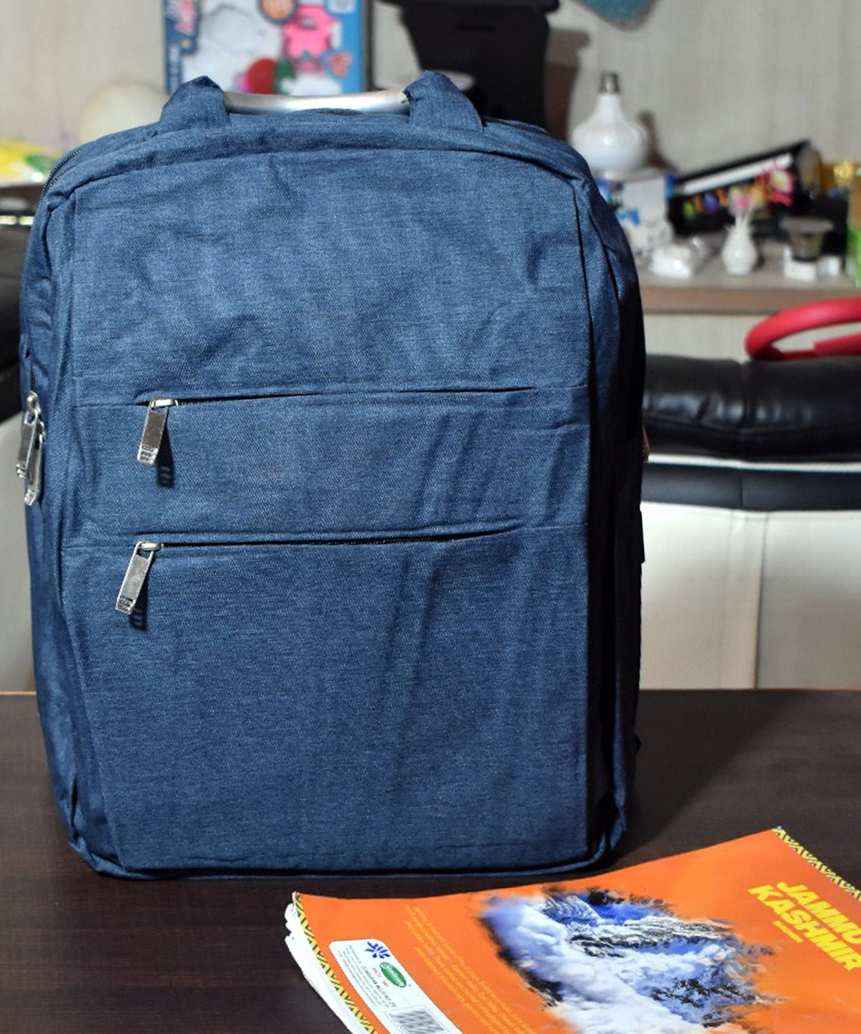 USB point laptop bag for office use.