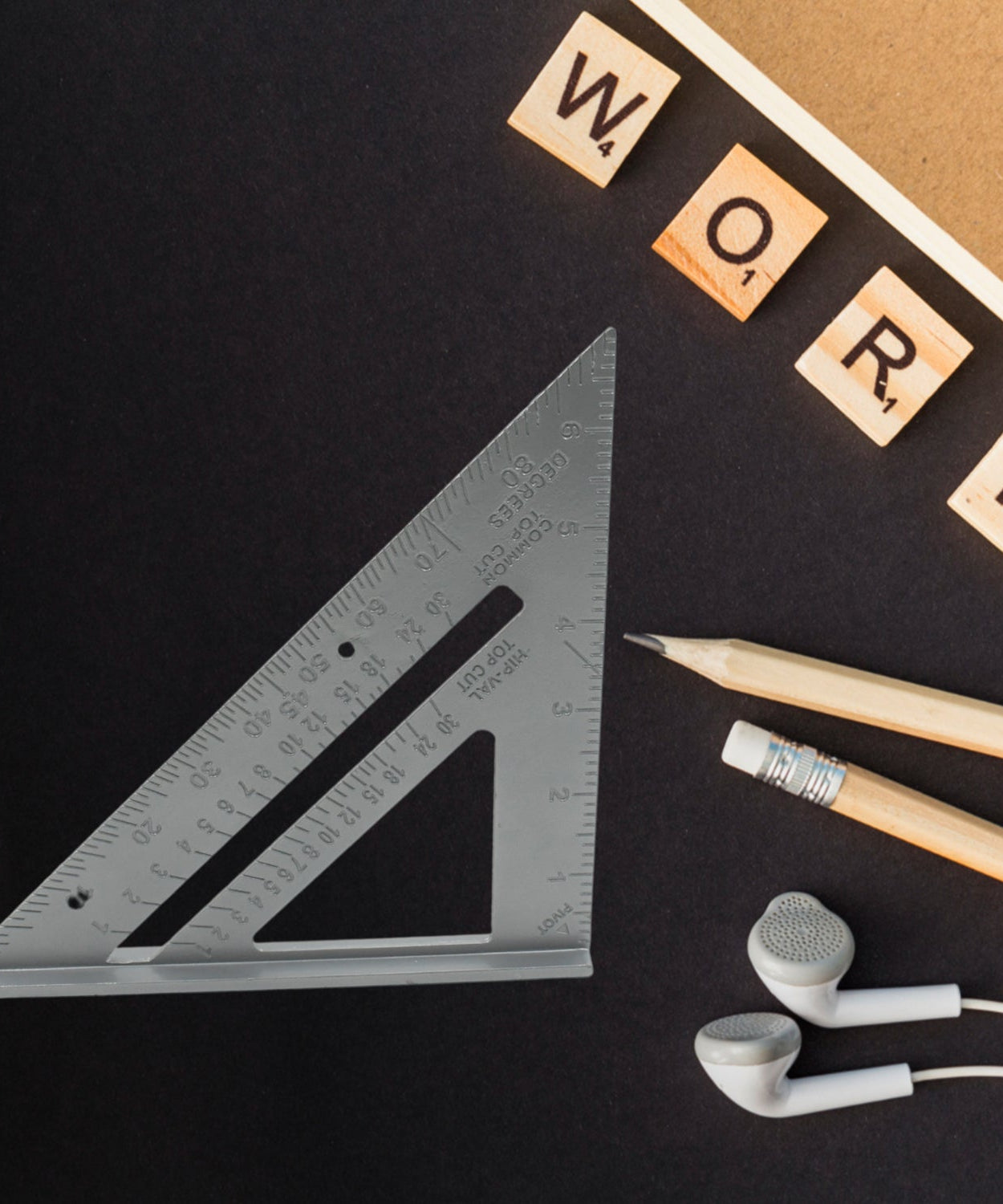 Double-Sided 45° Triangle Ruler – 7-Inch Aluminum Alloy Rafter Square for Home & Industrial Use