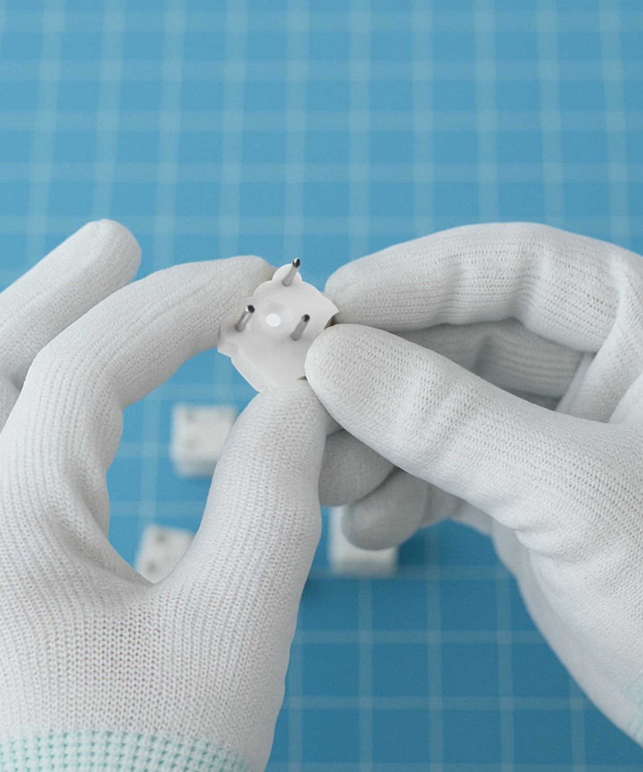 Multi-Purpose Picture Hanging Kit