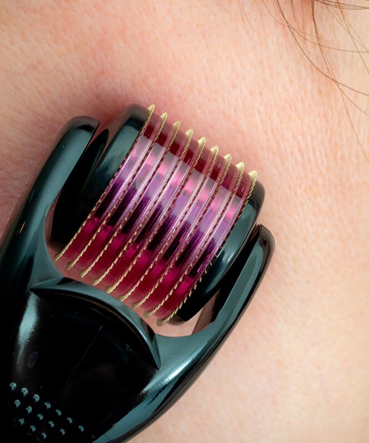 Derma Roller Anti Ageing and Facial Scrubs & Polishes Scar Removal Hair Regrowth (2 MM)