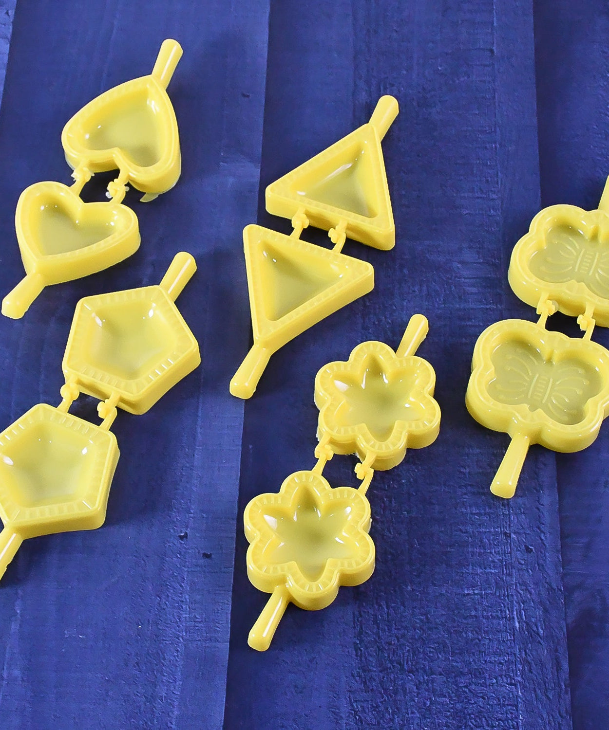 Plastic Cookie and Fondant Cutter Set 