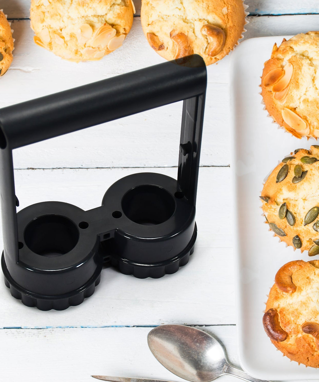 Scalloped edge cookie cutter with plastic handle for baking