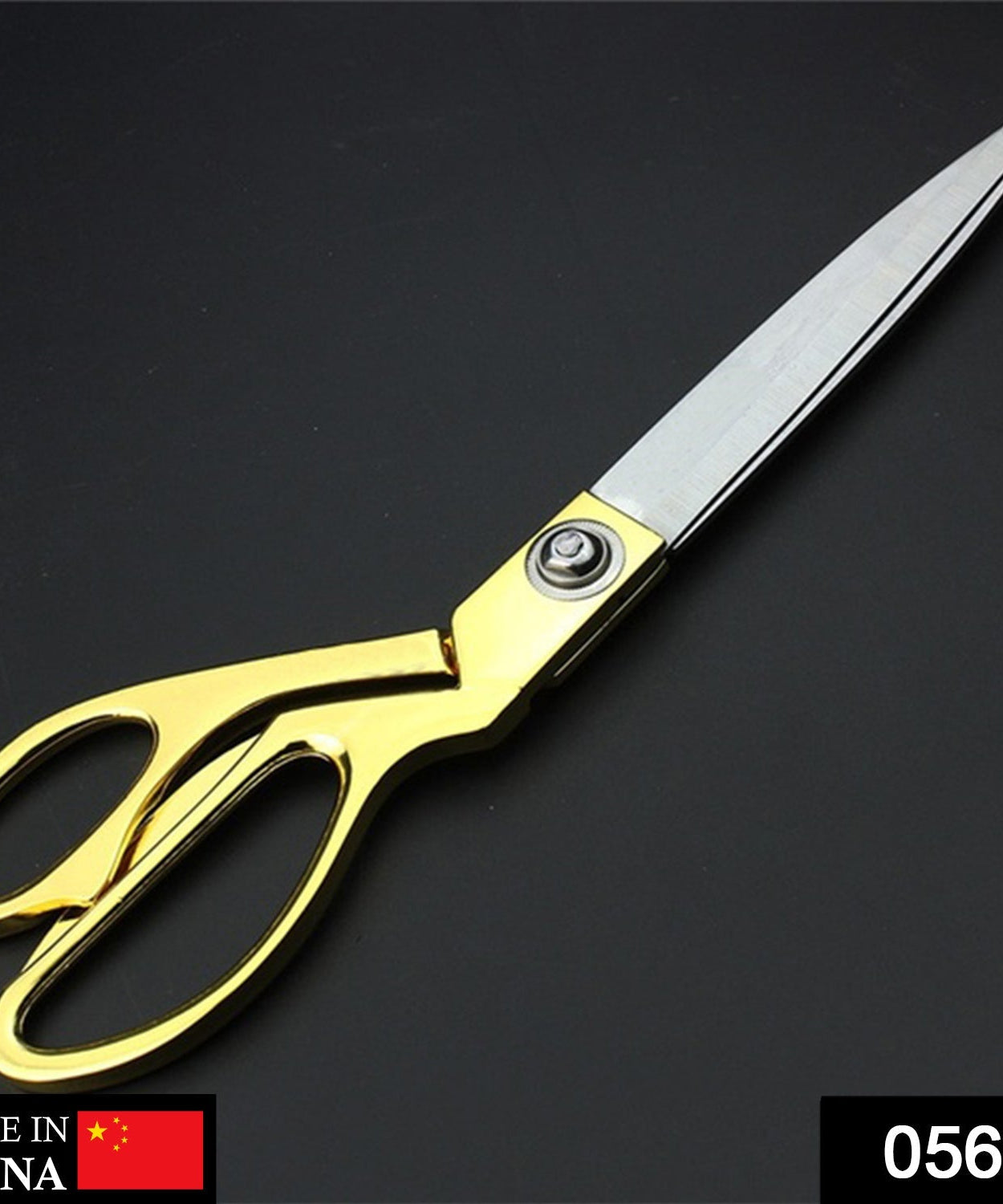 High-quality cloth cutting scissors with gold plating.