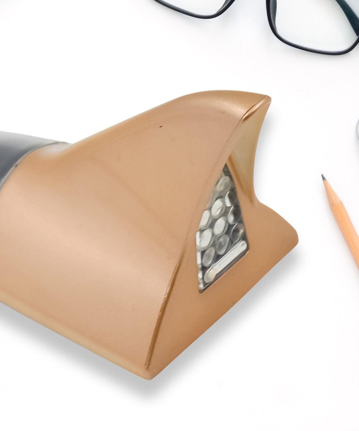 Shark Fin Light With Remote, LED Signal Antenna Solar Shark Fin Car Roof Light Sensor Decoration Flashing Lamps, Solar Powered Radio Signal for Car Lamp Accessories (1 Pc) 