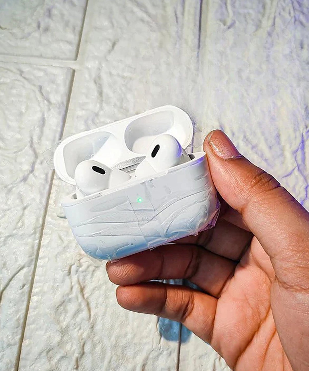 10 in 1 Set Ultra 2 Smart Bluetooth Calling Smart watch + Earphones with Transparent Screen Guard Watch with Seven Classic Straps (Mix Color)