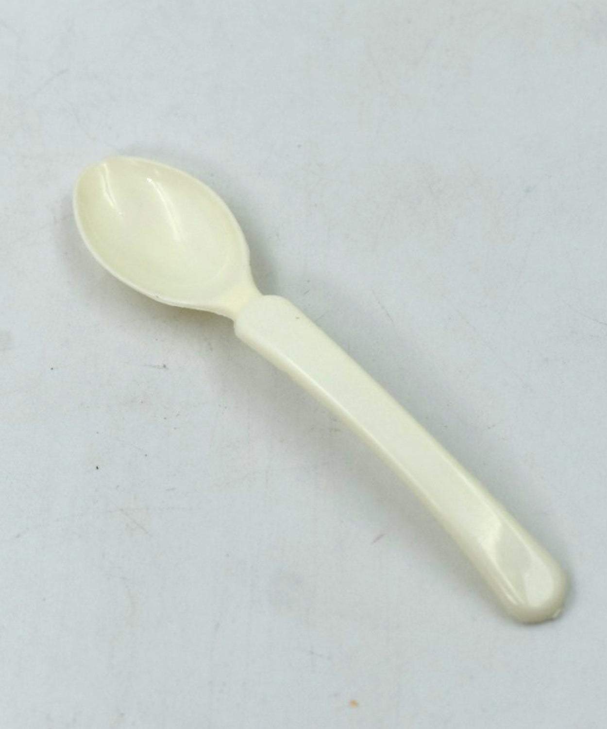 Modern 13-piece pudding cutlery set.