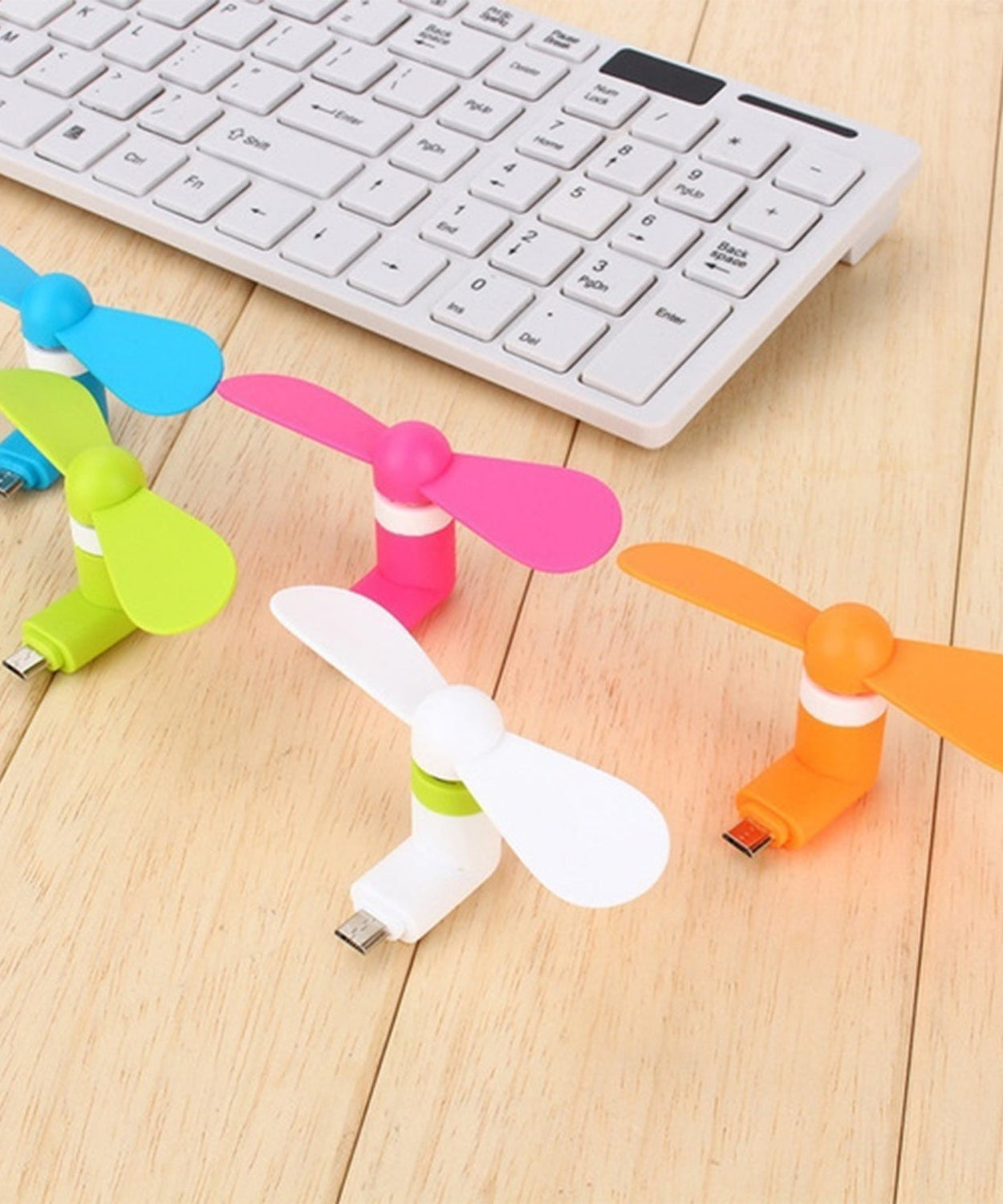 Portable mini USB fan for instant air circulation