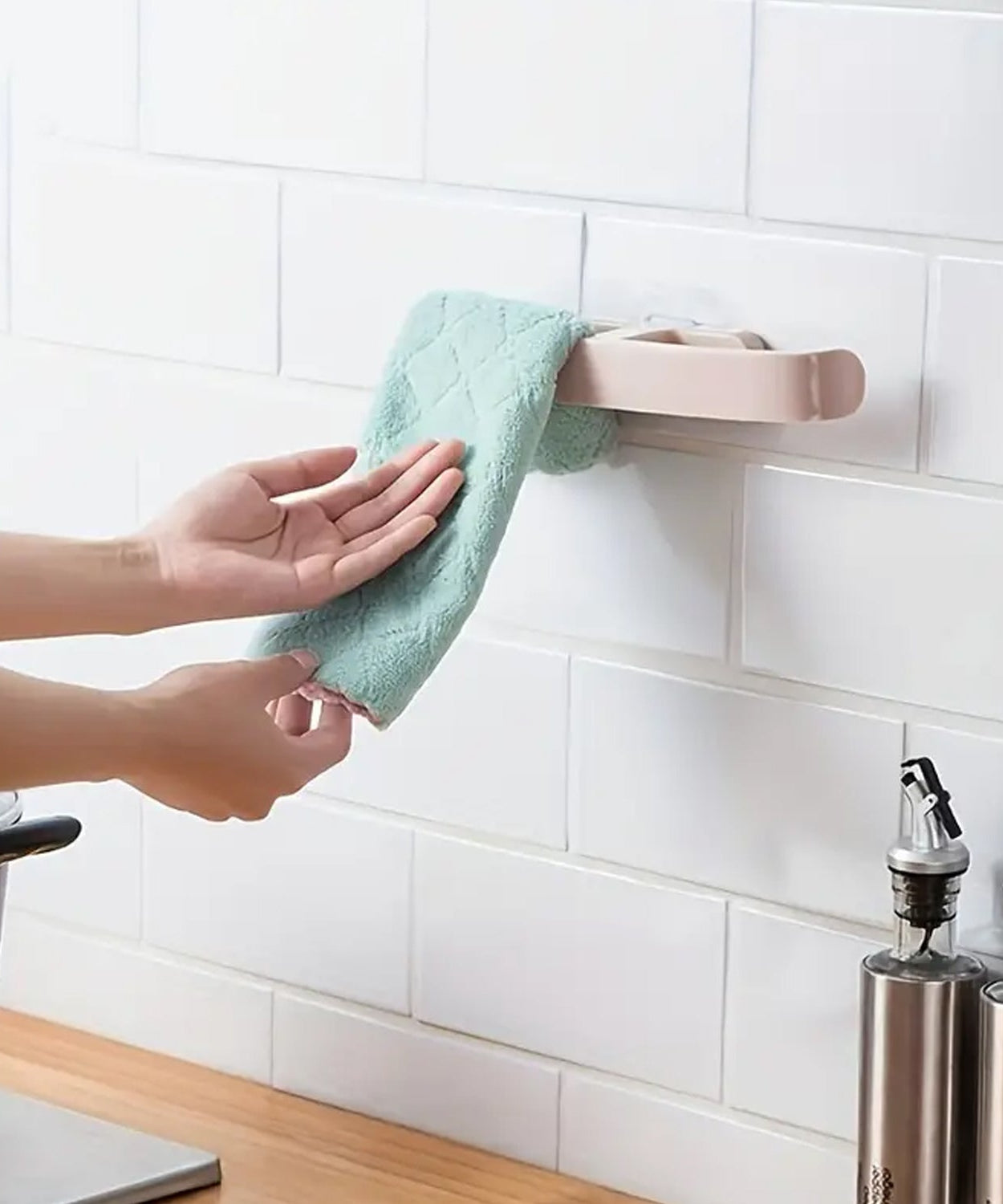 SlipNHang Towel Holder