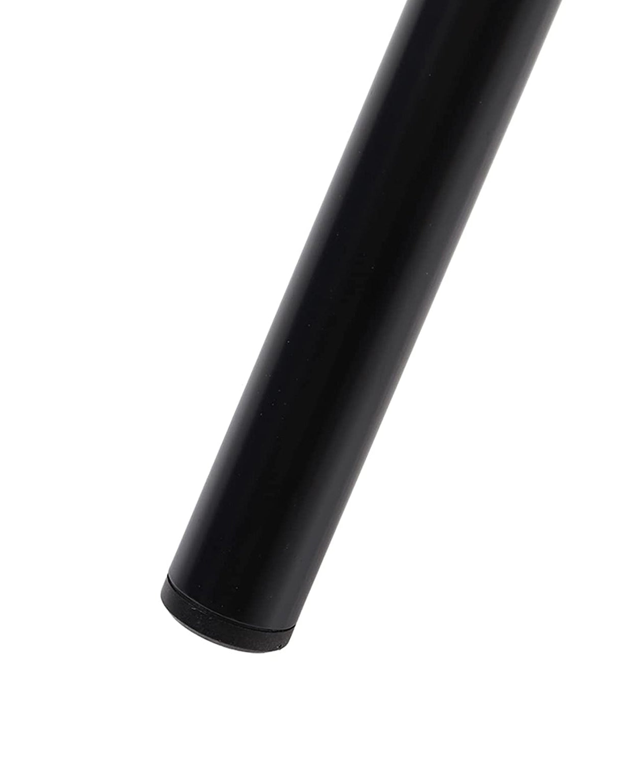 DSLR tripod with a versatile head for different shooting angles