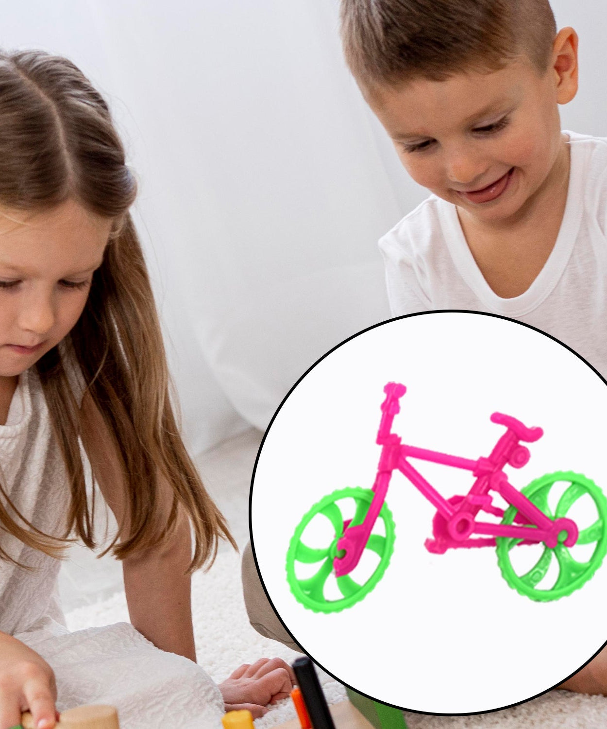30 small toy bikes for children’s fun and creativity