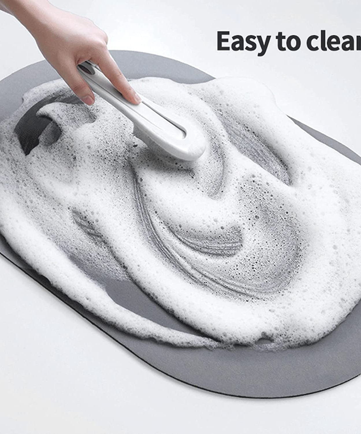 Comfortable bath mat with dirt-resistant design.