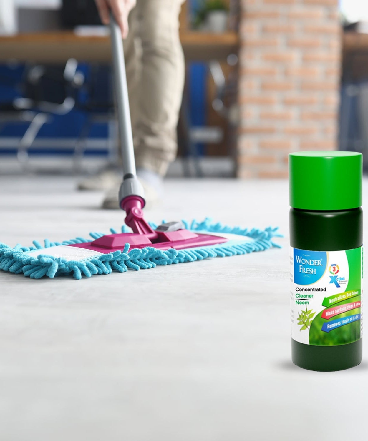 Disinfectant mop cleaner liquid with insect repellent properties