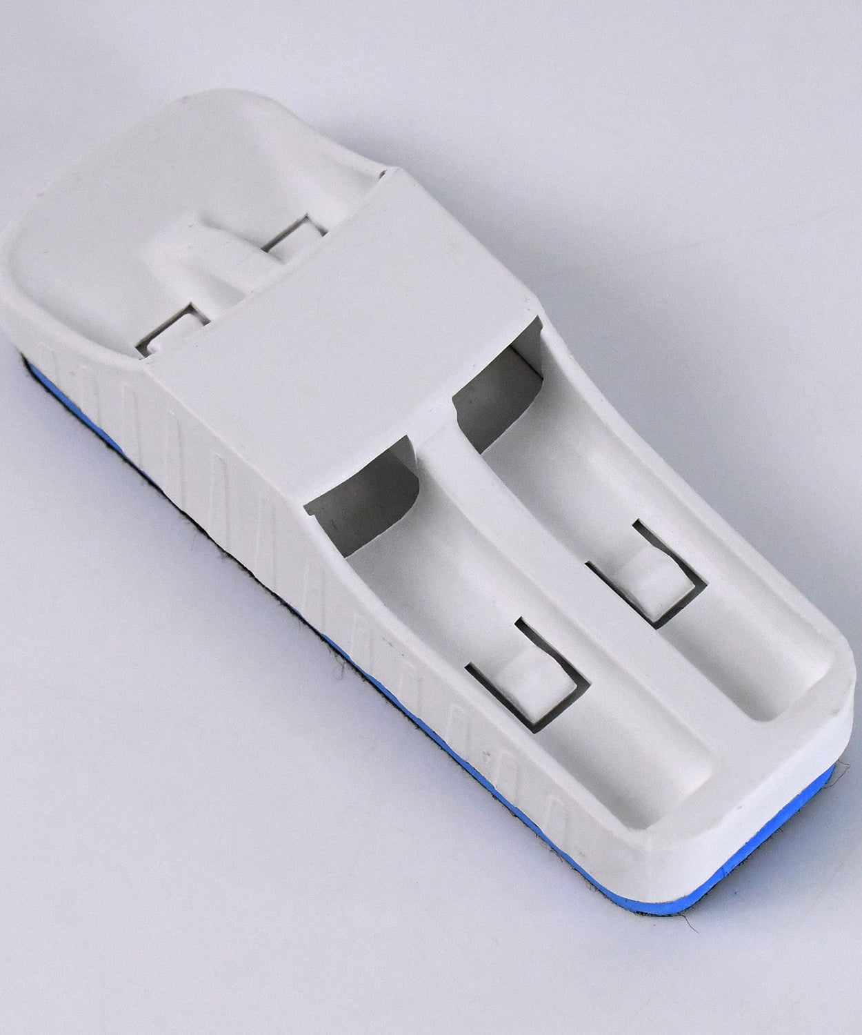 Magnetic Duster With Marker Holder (1 Pc)