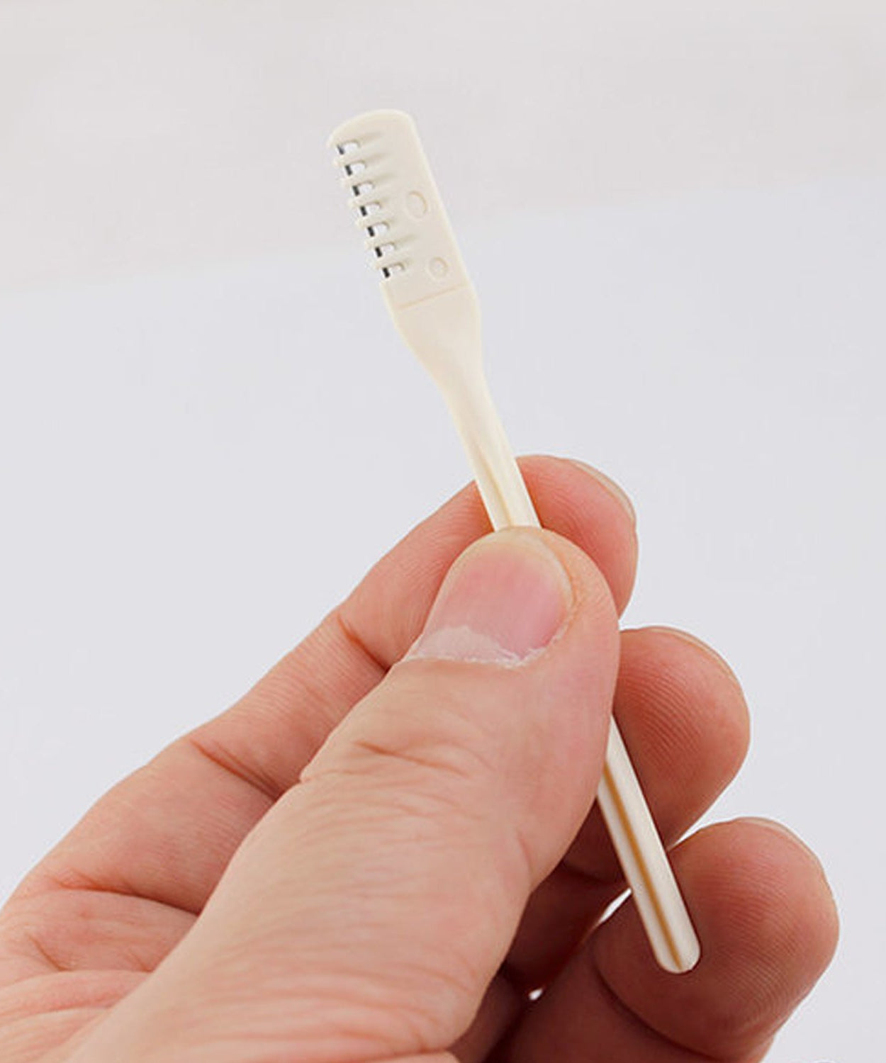 SmoothTrim Nose Razor