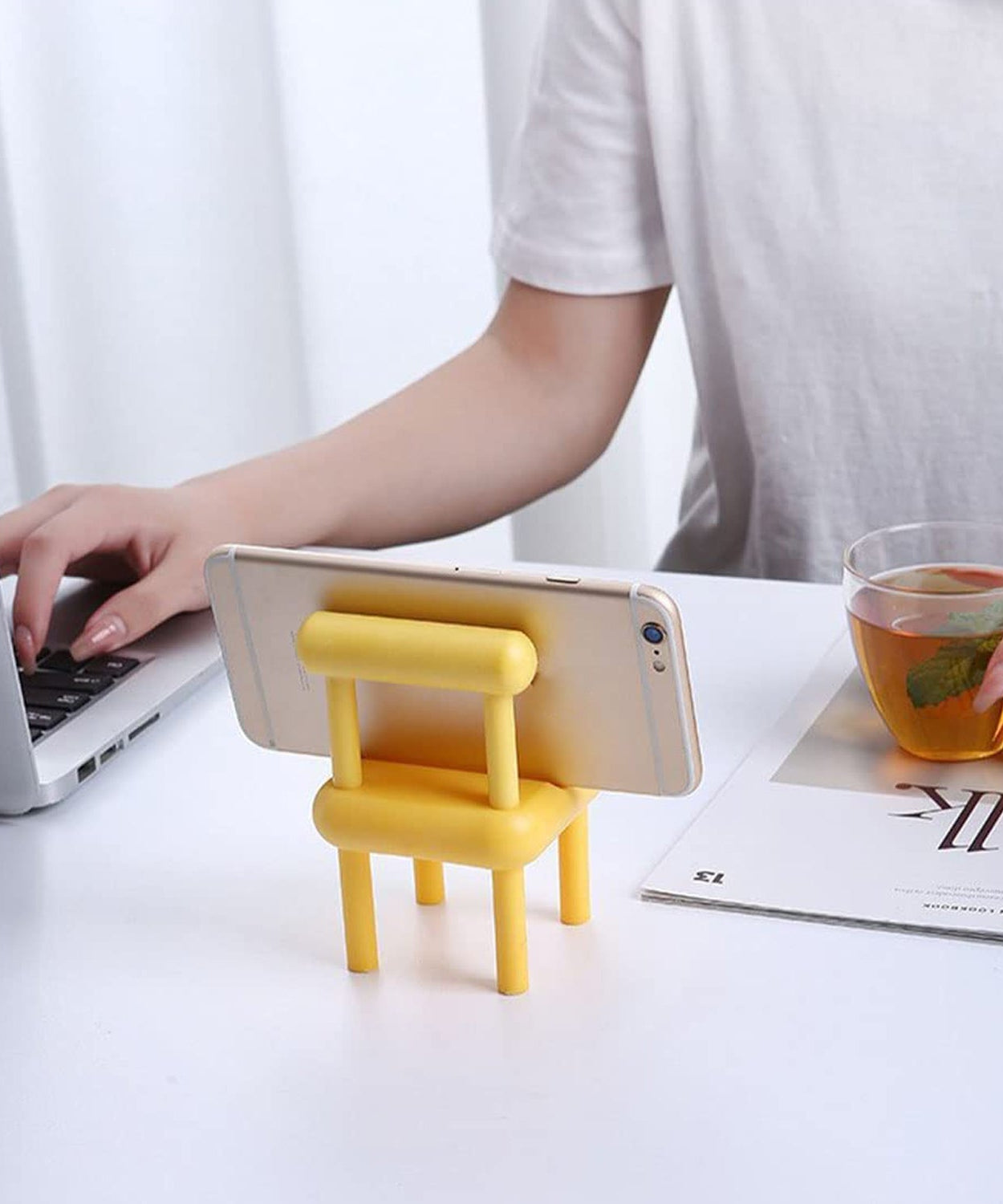 Mini Chair Phone Holder for All Mobile Phones (1 Pc)