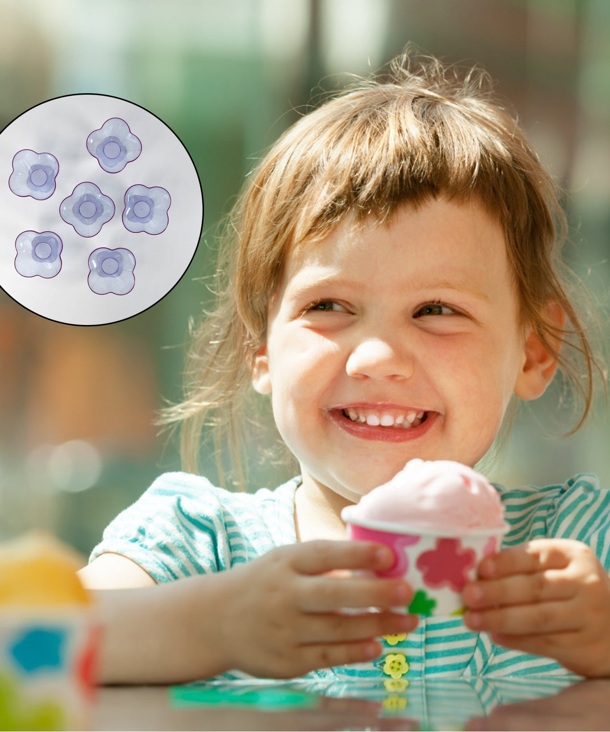 Set of plastic dessert bowls