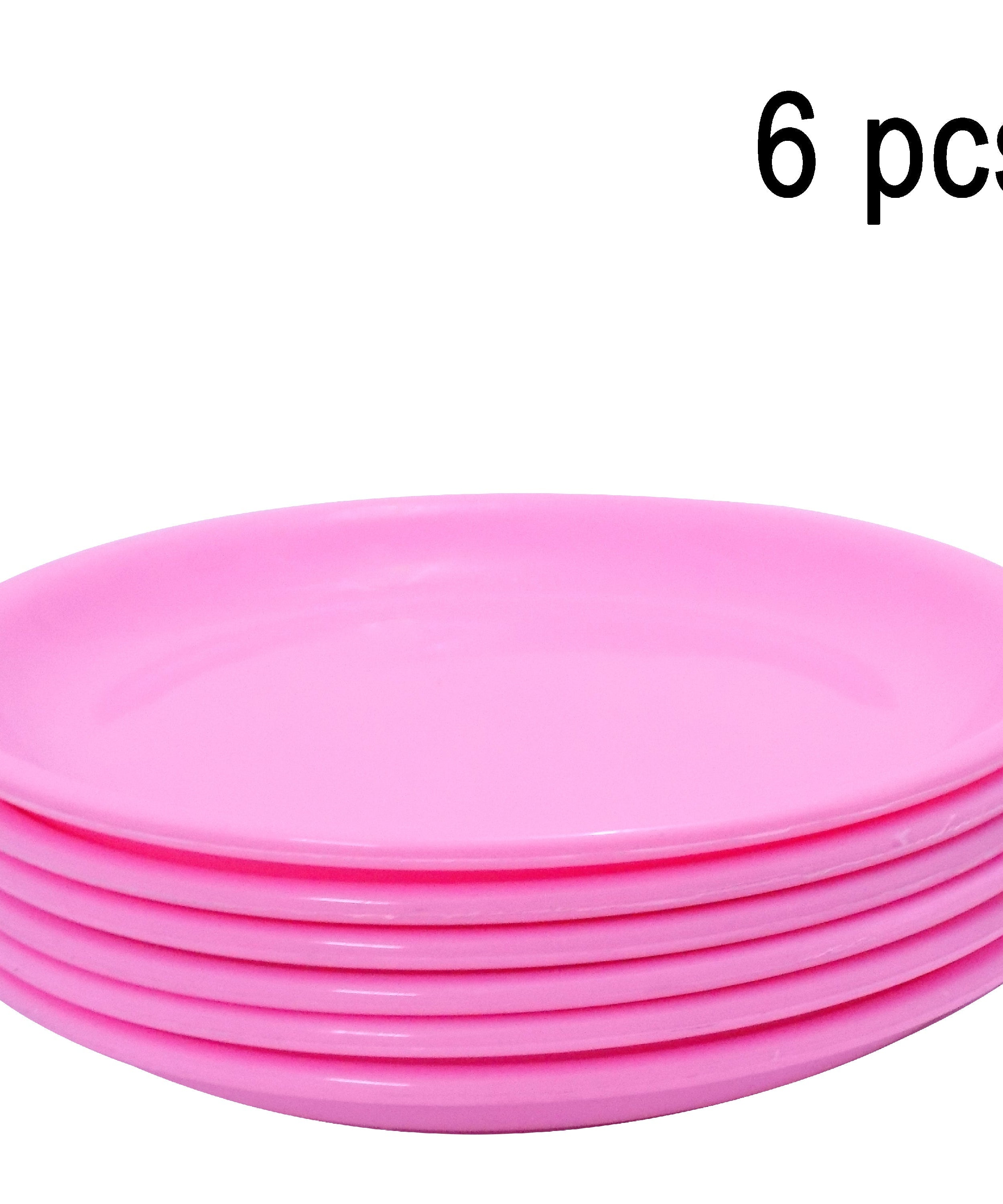 Stack of round mini soup plates displaying their compact size.