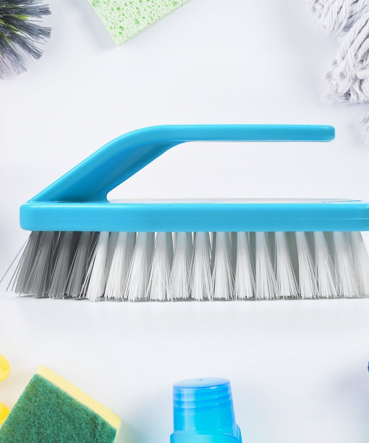 Cleaning brush handle